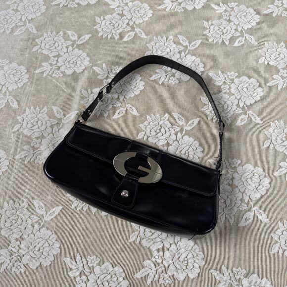 Guess Handbags - Vintage Guess Black Patent G Logo Shoulder Bag